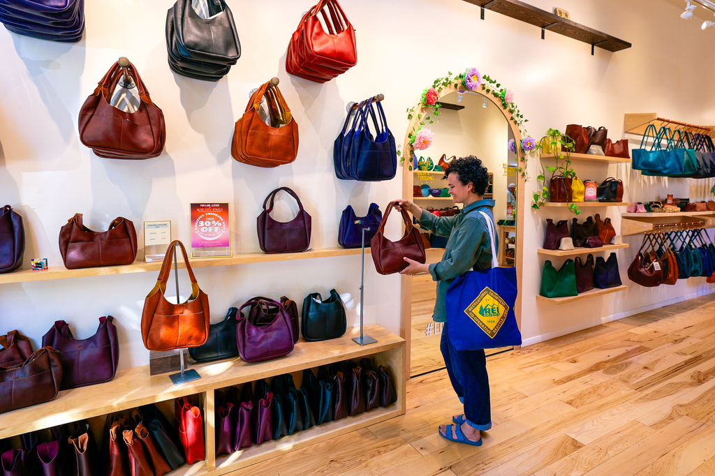 Portland Oregon walking tour - Portland Leather Co bags along NW 23rd