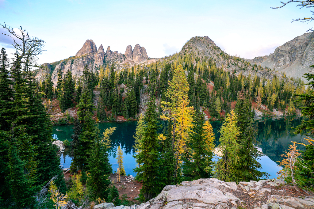 Blue lake Washington larch hike