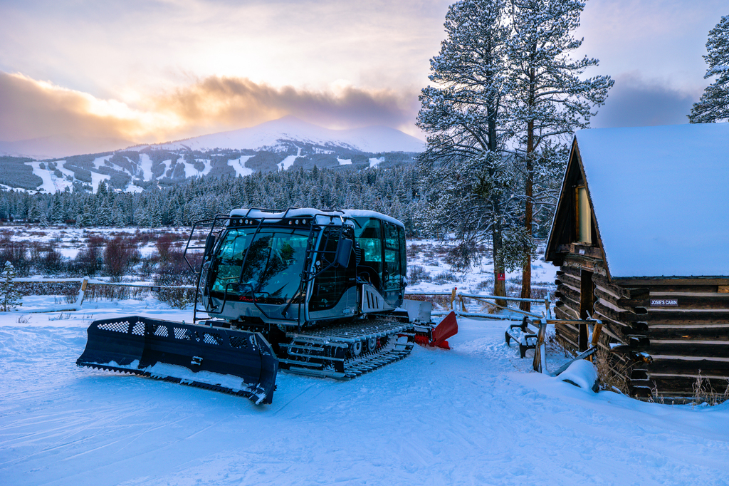 Breckenridge Nordic Center Snowcat Tour. Snowcat tours in Colorado romantic proposal date family friendly