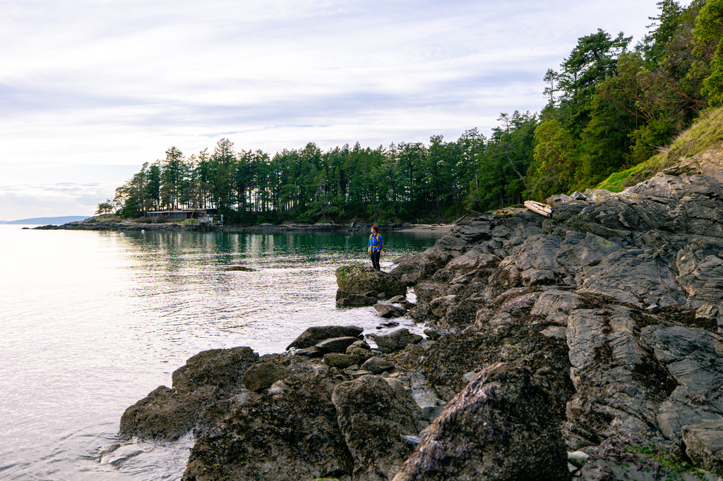 Hike, tidepool, and rockhound at Obstruction Pass State Park
