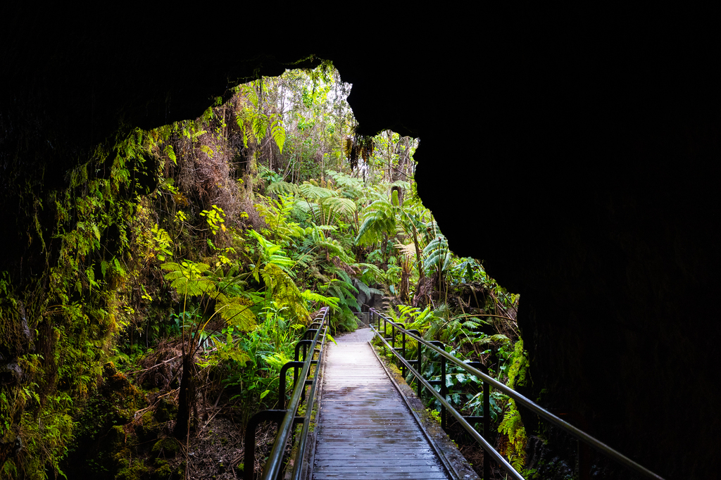 Lava tuve Hawaii volcanoes national park