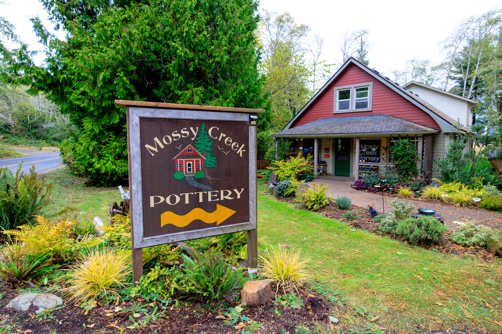 Mossy Creek Pottery near Lincoln City, Oregon